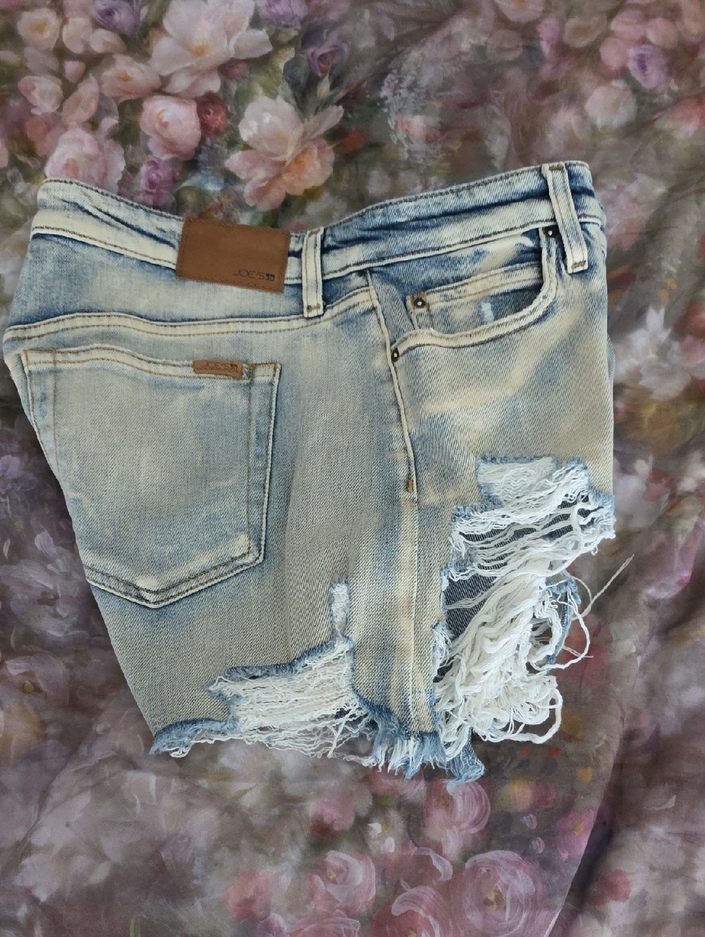 Shorts - Picture 7 of 7